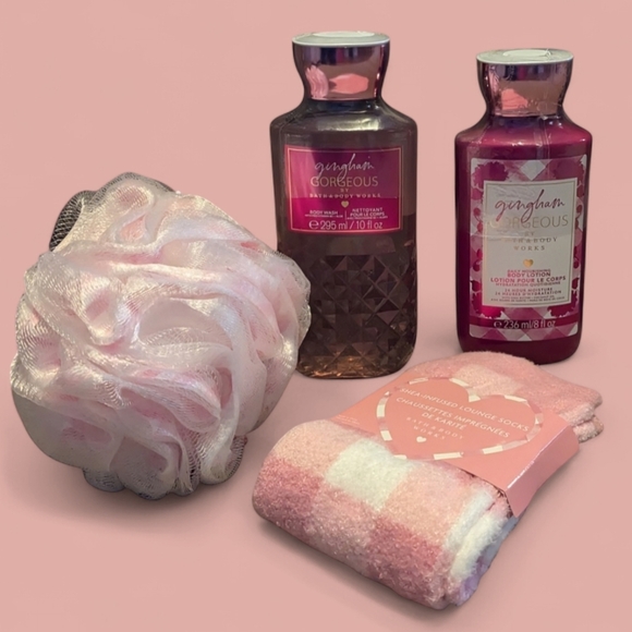 NEW Bath and Body Works 4 Piece Gift Set - Picture 1 of 1